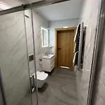Privatunterkunft Sea 1 *