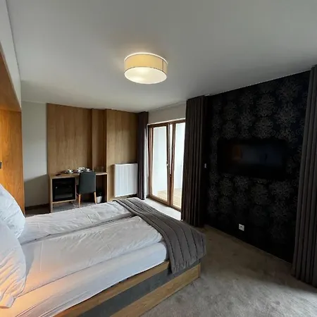 Sea 1 Проживание в семье