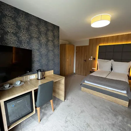 Проживание в семье Sea 1 *