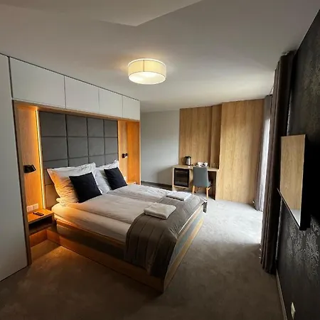 Sea 1 Проживание в семье