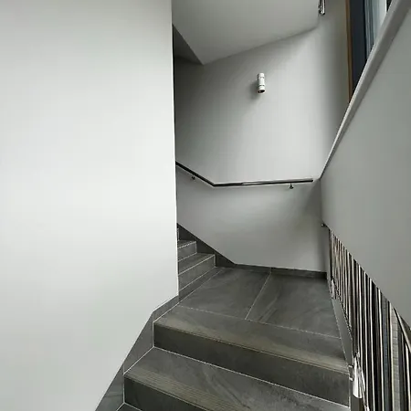 Sea 1 Проживание в семье