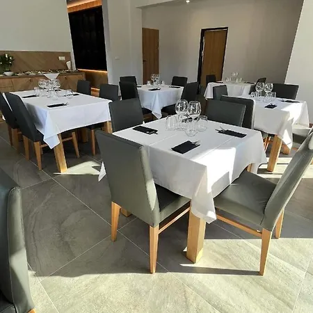 Проживание в семье Sea 1