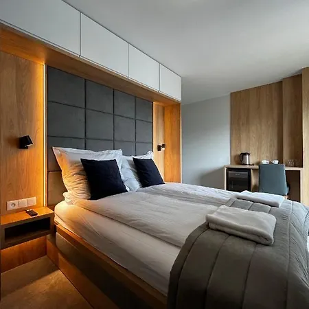 Sea 1 Проживание в семье