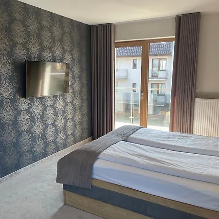 Проживание в семье Sea 1