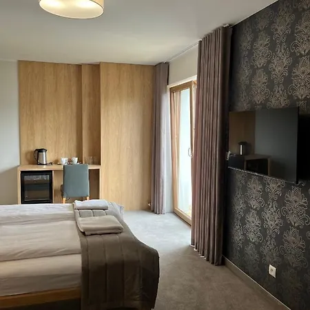 Sea 1 Проживание в семье Владыславово