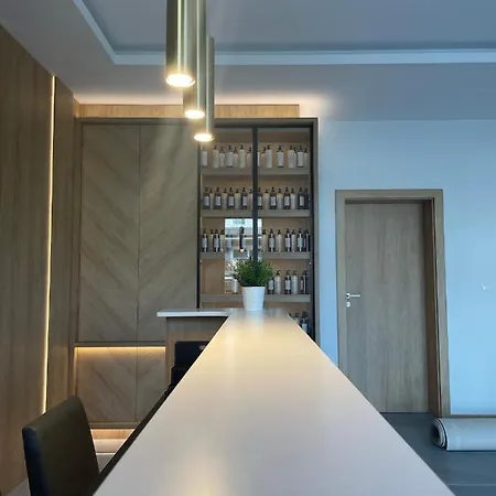 Проживание в семье Sea 1 *