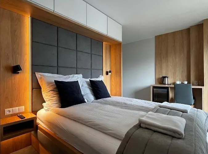 Sea 1 בית אירוח