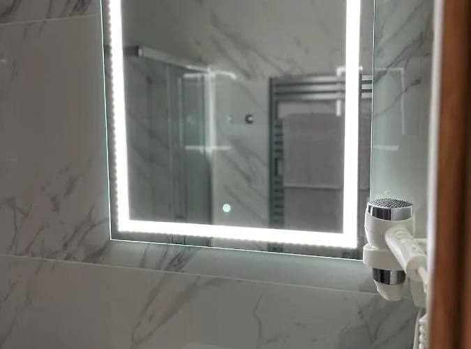 Sea 1 בית אירוח *